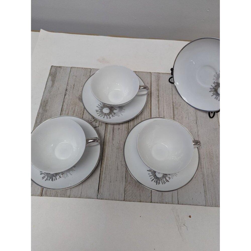 Vintage Kutani Set 4 Saucers and 3 Cups White Silver Gray Bursts Japan Teacups - Picture 6 of 10
